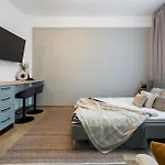 Old Town - Victoriei 25 - Urbannest *